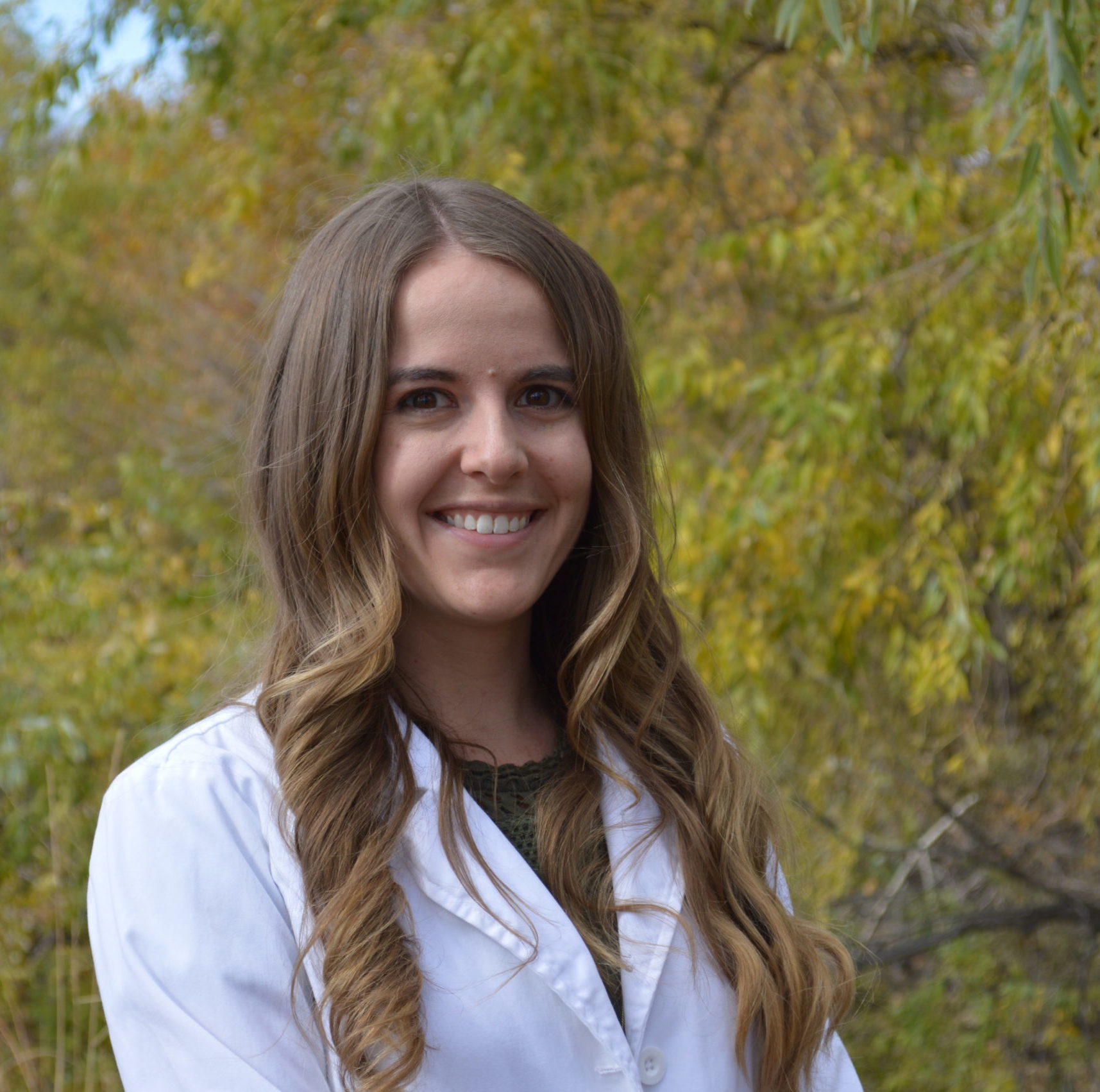 Originally from Illinois, Dr. Nicole Ethridge attended the University of Illinois at Urbana/Champaign for her undergraduate studies before completing her optometric education at the University of Missouri-St. Louis College of Optometry. During her training, Dr. Ethridge completed internships in a variety of specialties including ocular disease, pediatrics, traumatic brain injury, and specialty contact lenses.